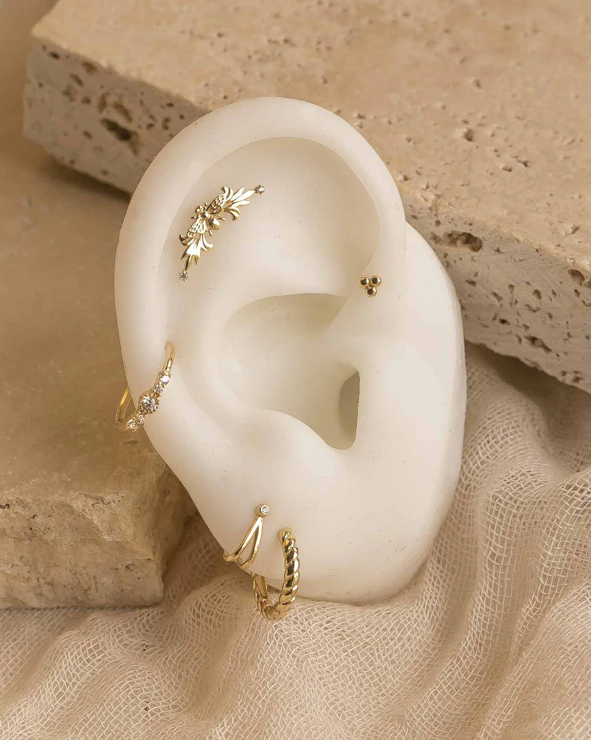 14K Solid Gold Siria Single Hoop - Image 6