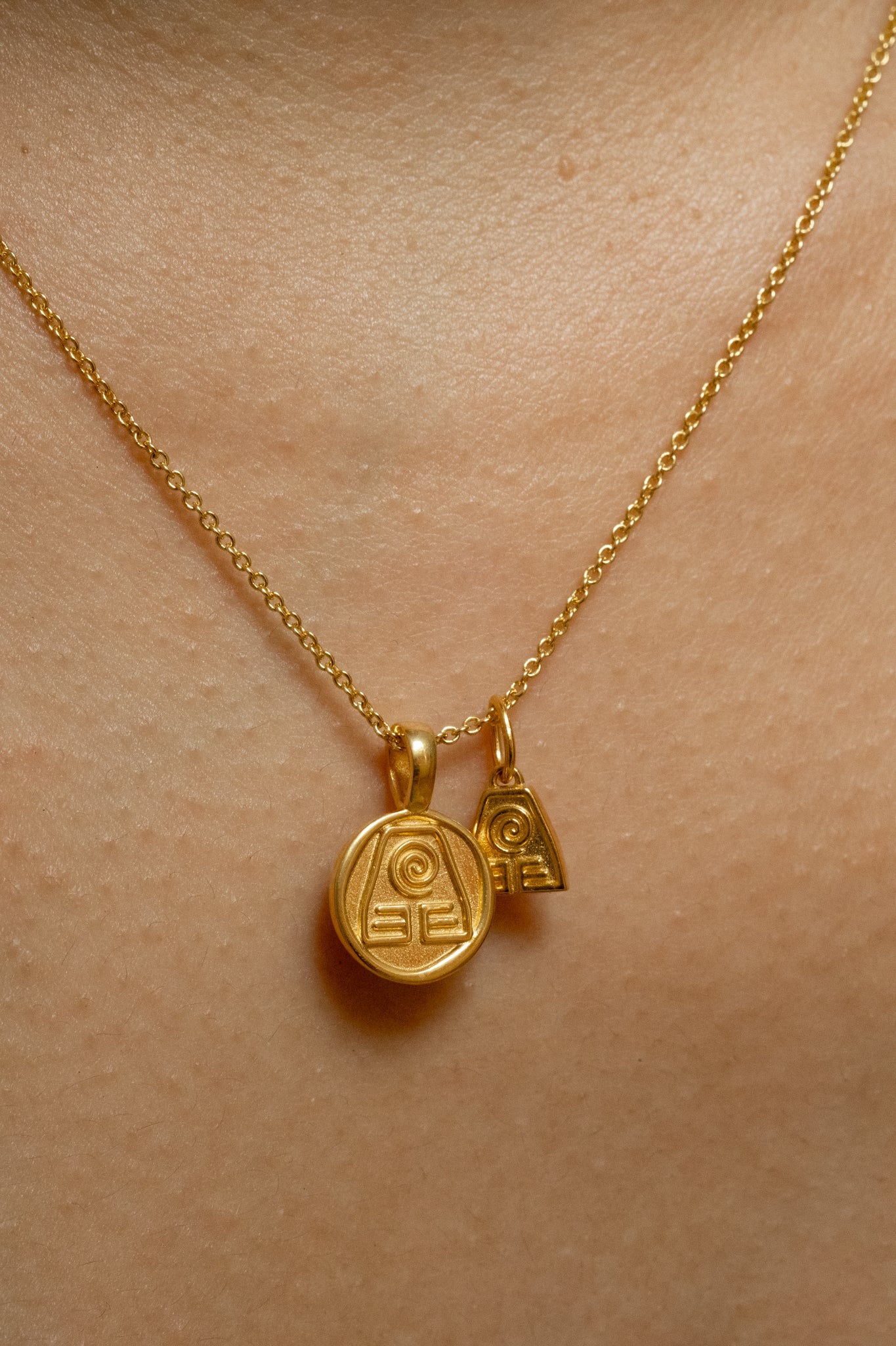 Earthbender Pendant Necklace - Image 4