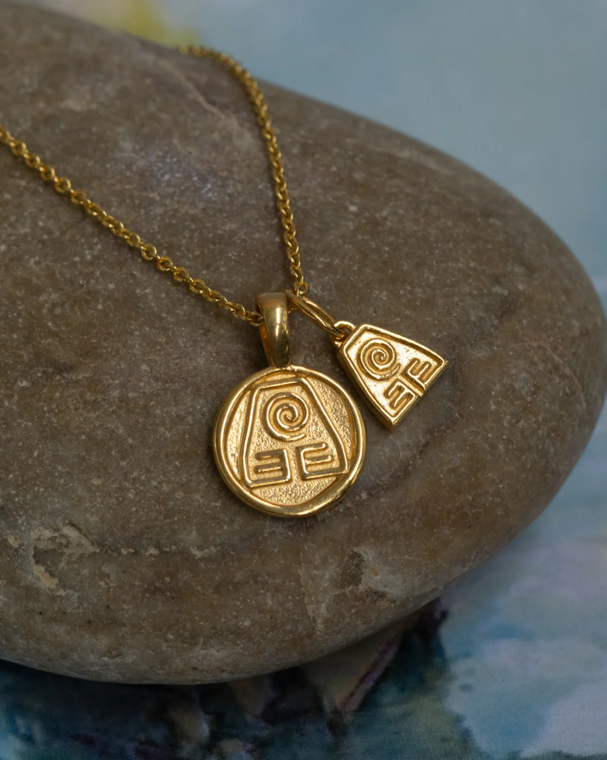 Solid Gold Earthbender Charm - Image 2