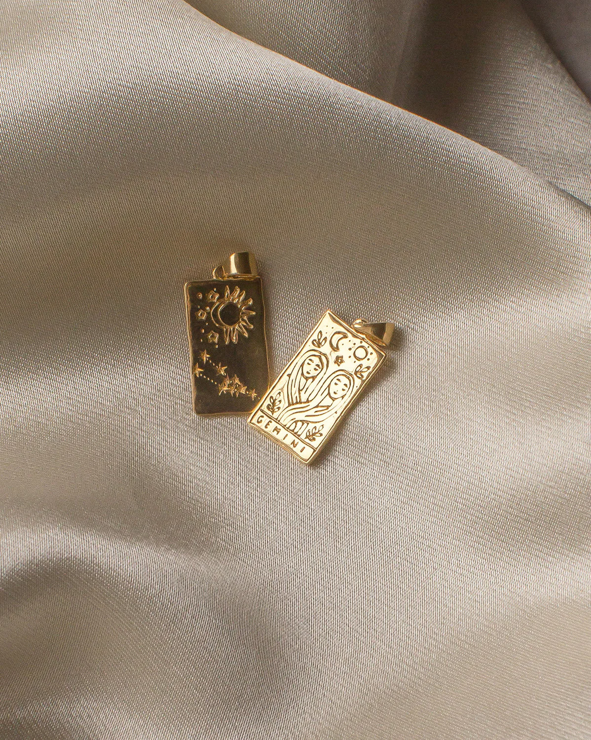 Gemini Zodiac Necklace - Image 4