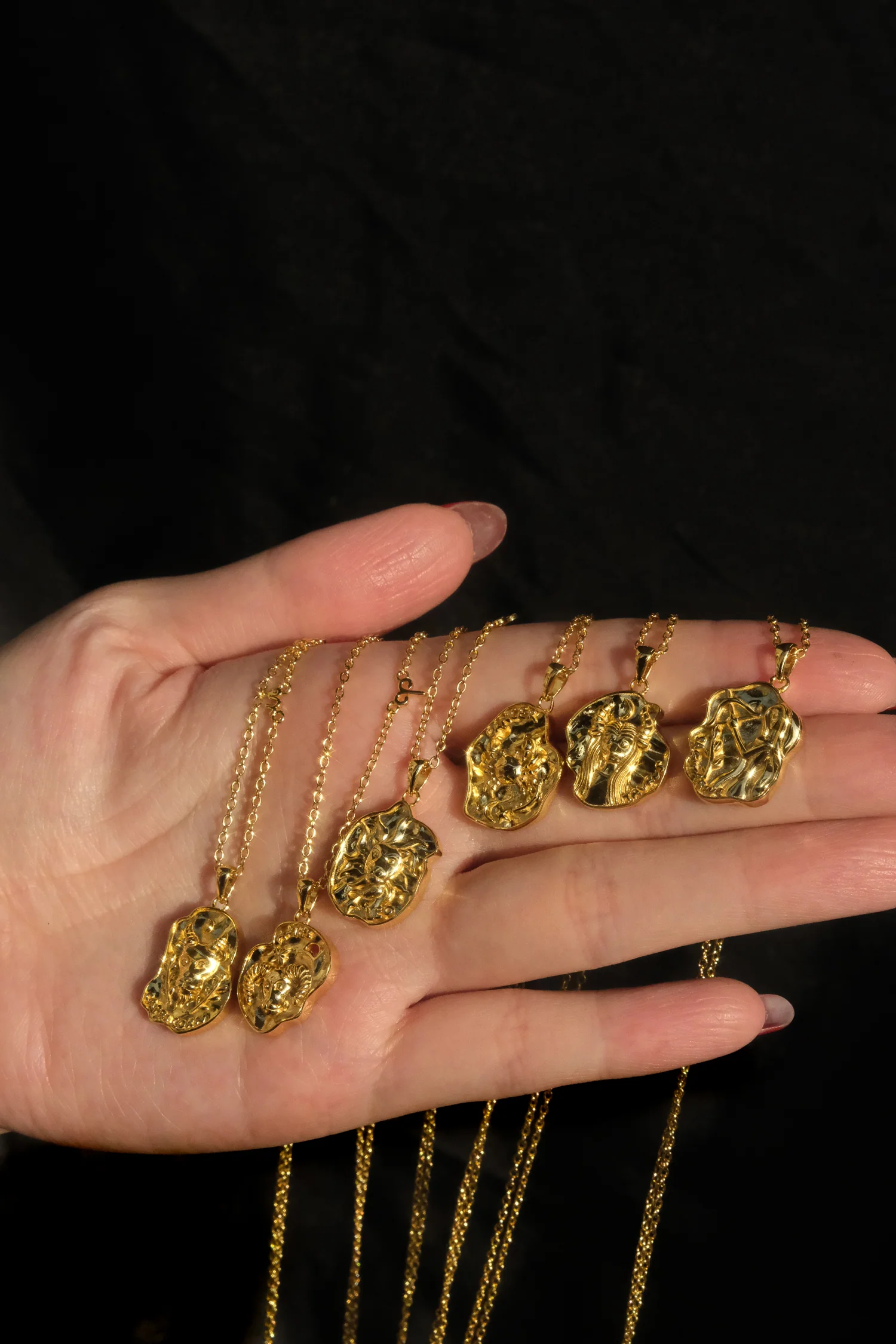 Leo II Zodiac Necklace - Image 6