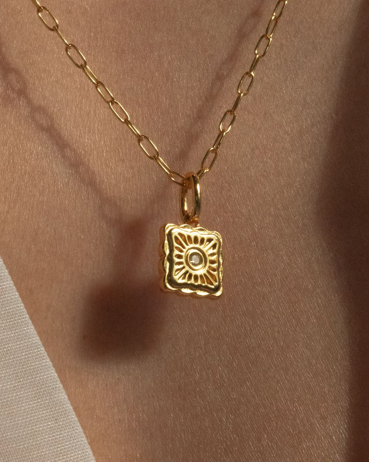 Liu Xin Square Mooncake Necklace - Image 7