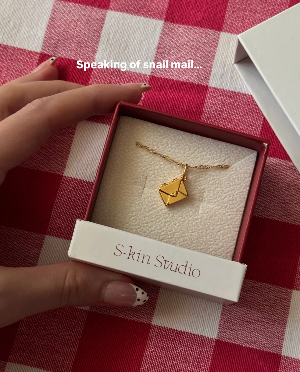 Love Letter Engraved Necklace - Image 10