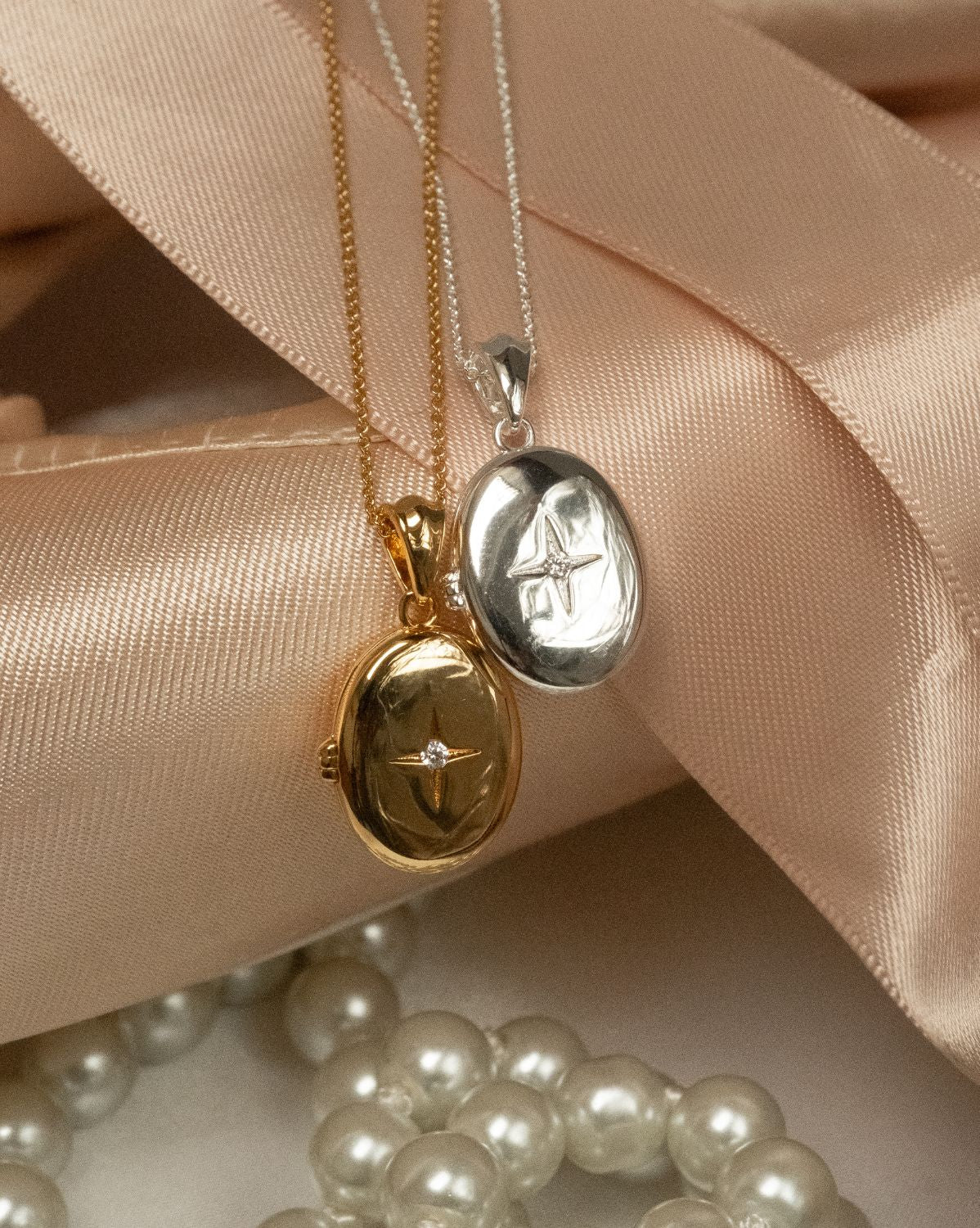 Maeve Oval Engravable Locket Necklace - Sterling Silver - Image 7