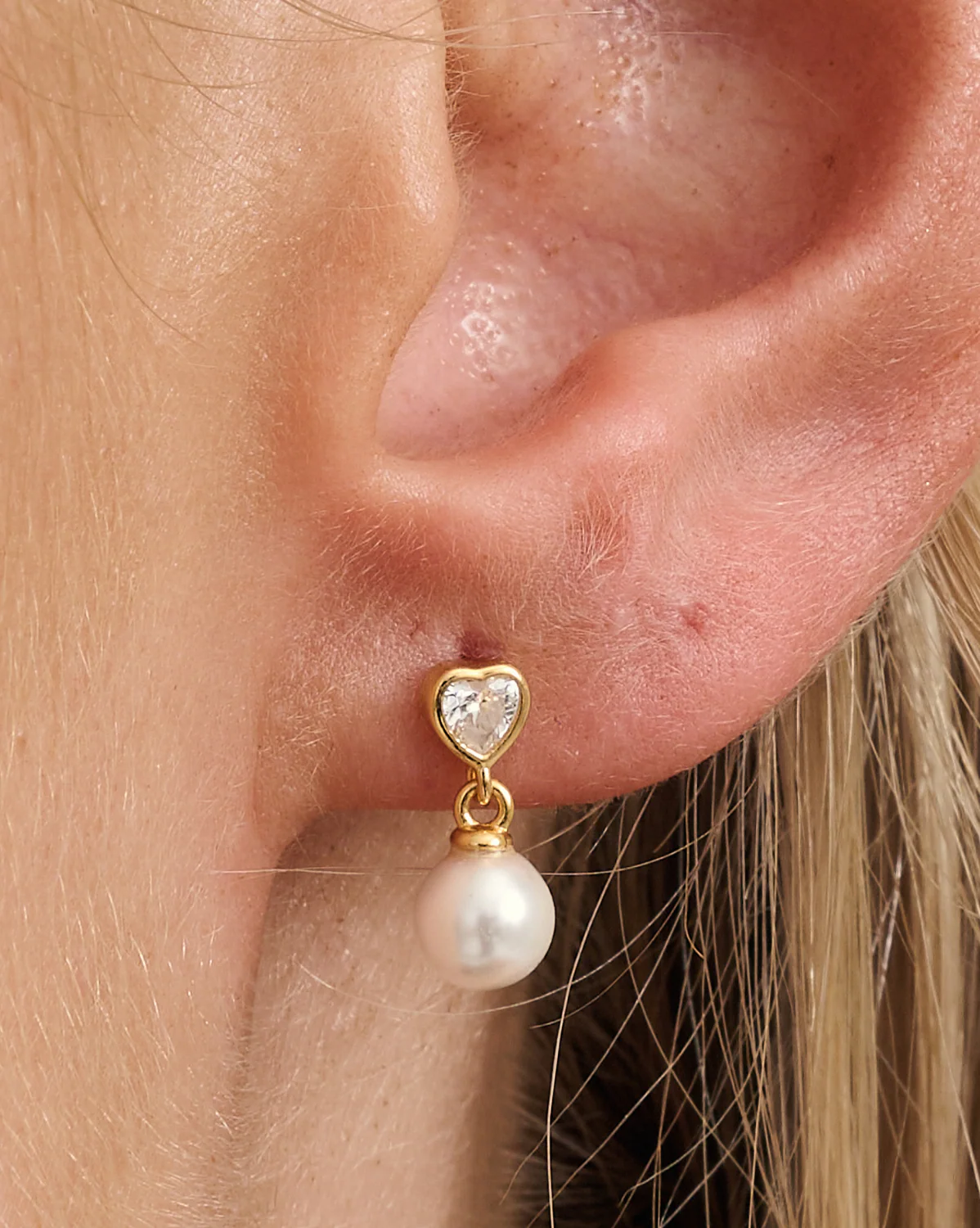Motunui Heart Pearl Drop Studs - Image 2