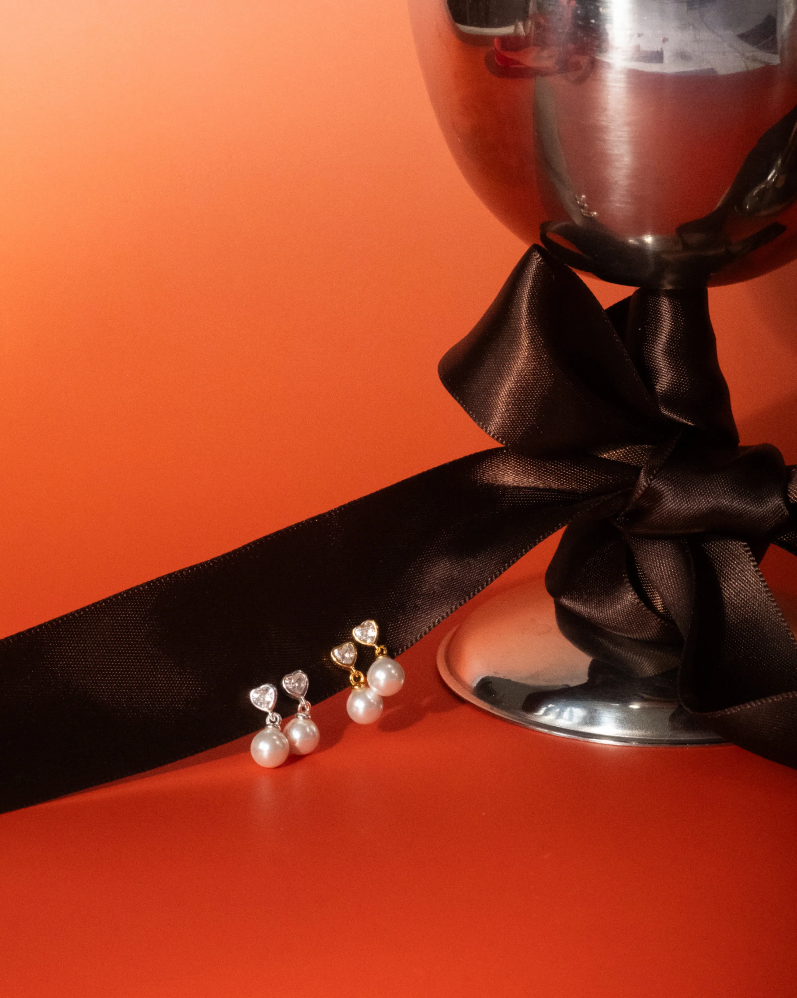 Motunui Heart Pearl Drop Studs - Image 6