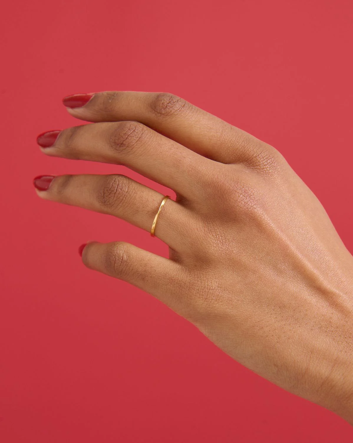 Solid Gold Sloane Twist Ring - Image 5