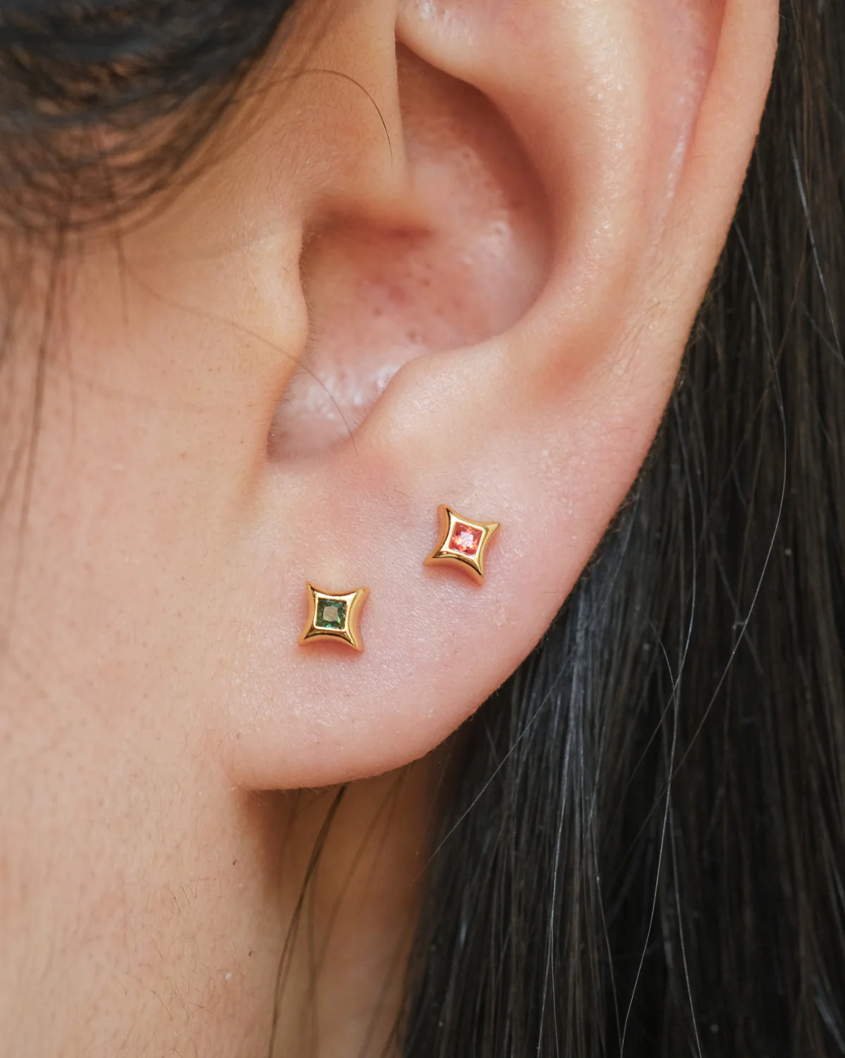 Sparkle Piercing - Emerald CZ (May) - Image 2