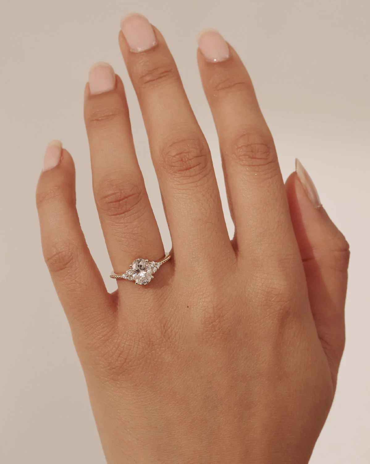 White Gold Catherine Oval Ring - Image 3