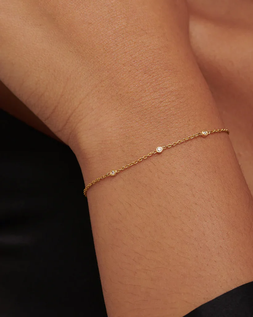 Yuri Solid Gold Trio Diamond Bracelet - Image 2